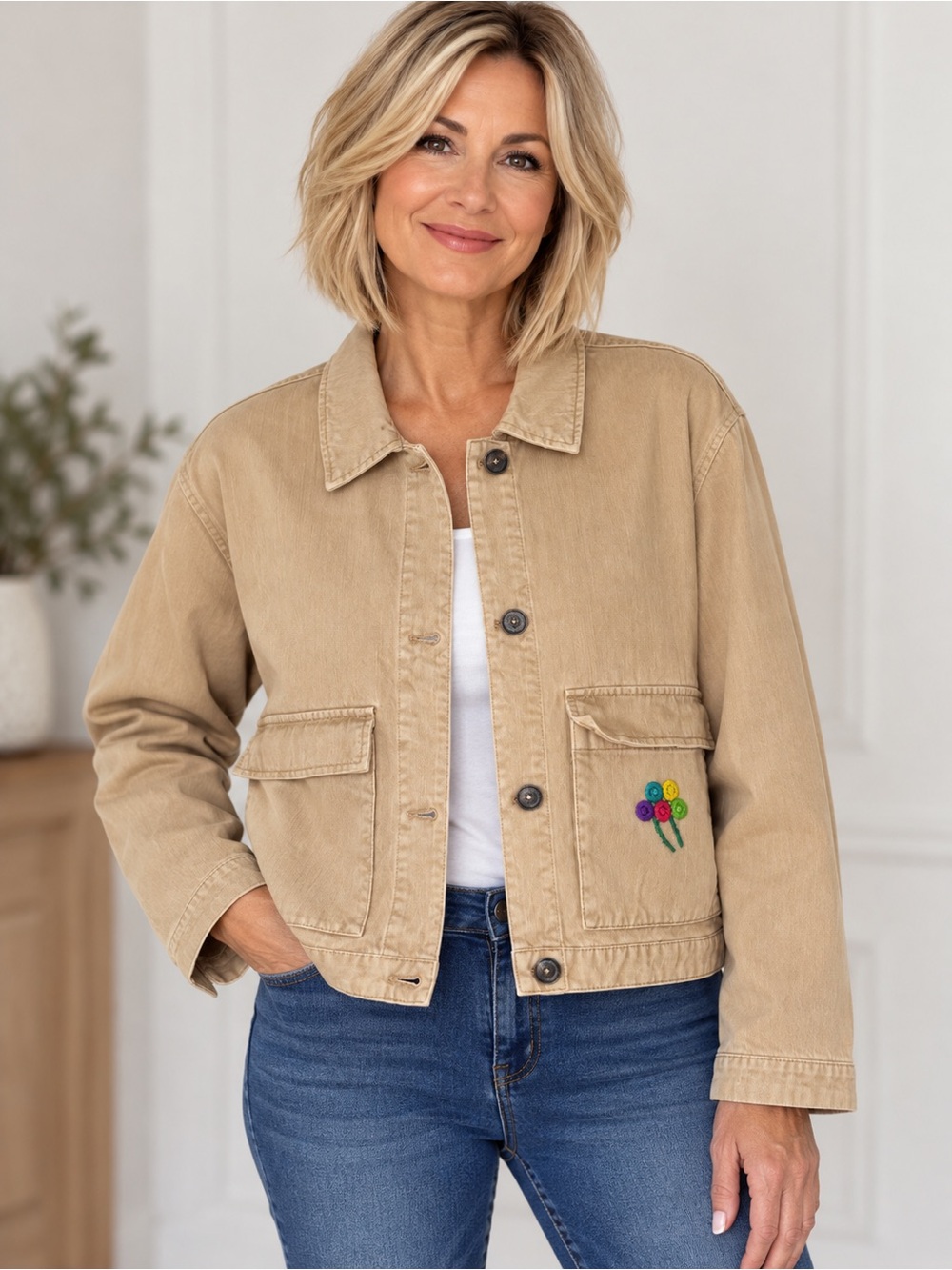 NWOT: GAP Women’s Beige Embroidered Utility Jacket – XL